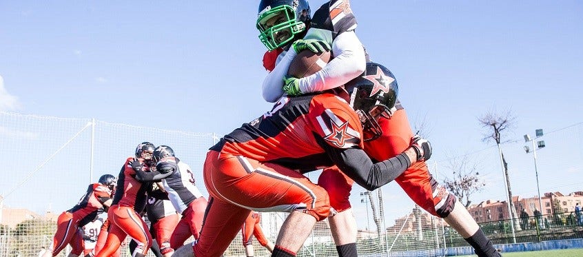 Man Using Software Composition Analysis to Manage Open Source Risk